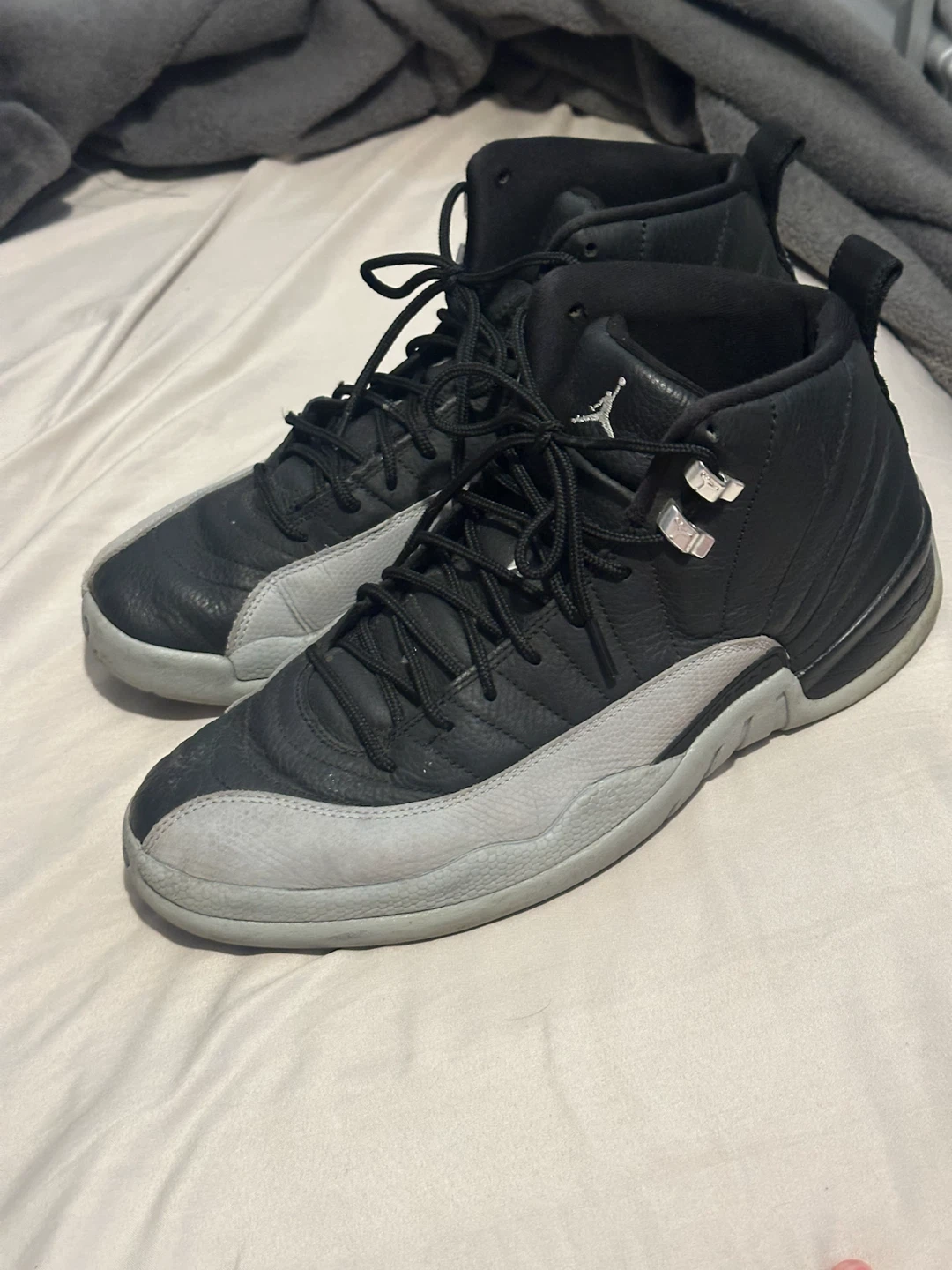 Air Jordan 12 Retro Black/Grey Size 10.5
