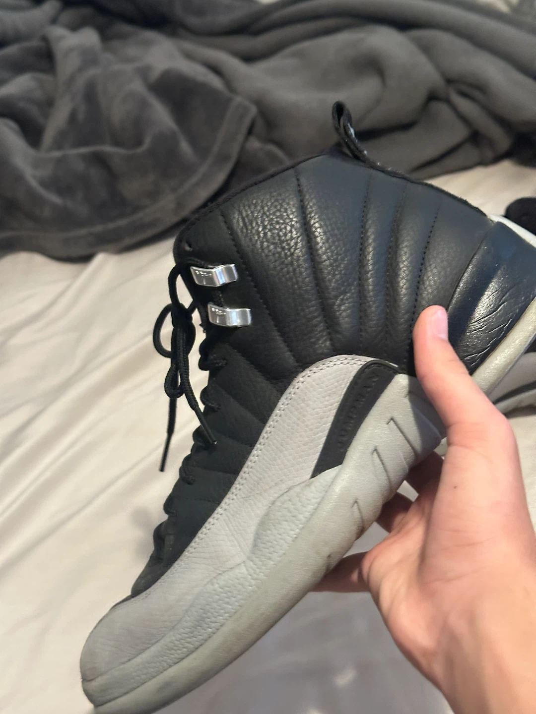 Air Jordan 12 Retro Black/Grey Size 10.5 - photo 2