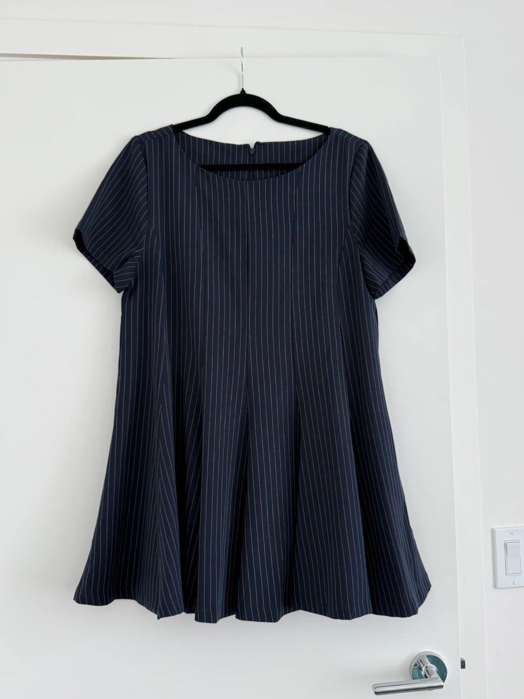 Selection of Women's Dresses - photo 4
