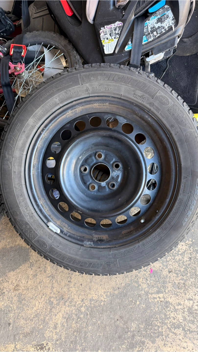4 used  Michelin Winter Tires with Steel Rims (225/55R17