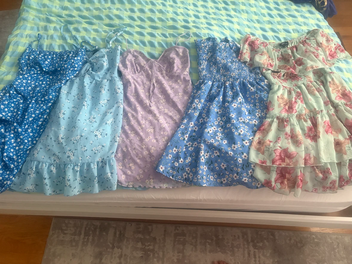 5 summer dresses (New) (Small) (All for Free)