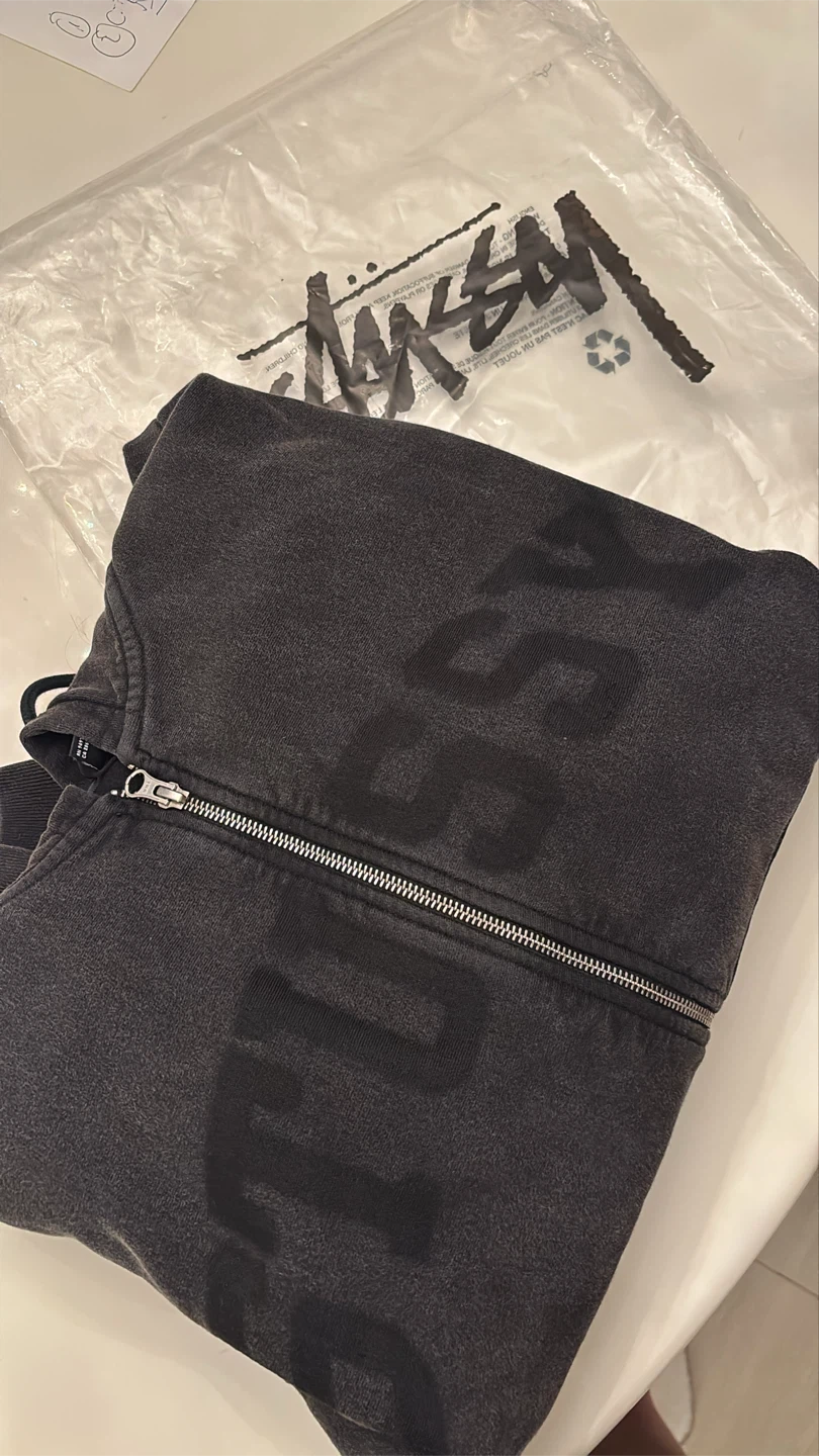 Stussy Faded Graphic Zip Hoodie Washed Black Size S - photo 2