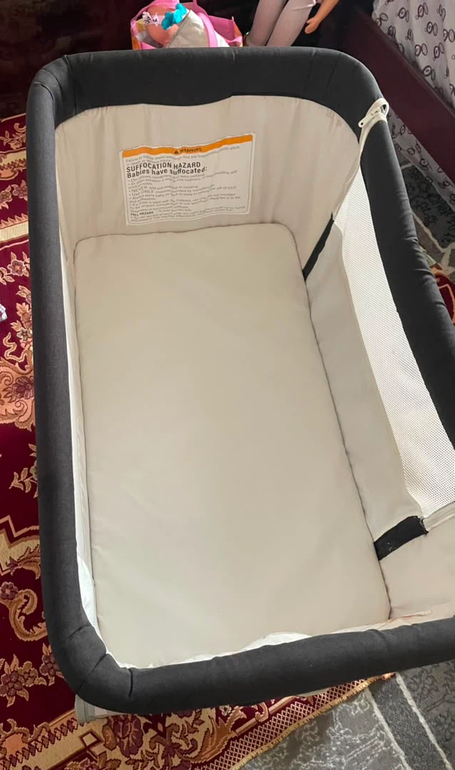 Black Bassinet Bedside Sleeper - photo 2
