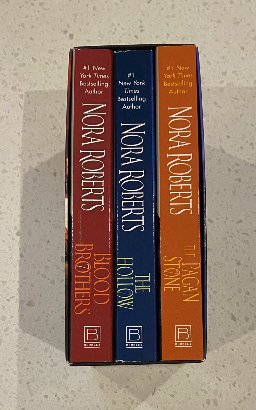 Nora Roberts Three Sign of Seven Novels Boxed Set