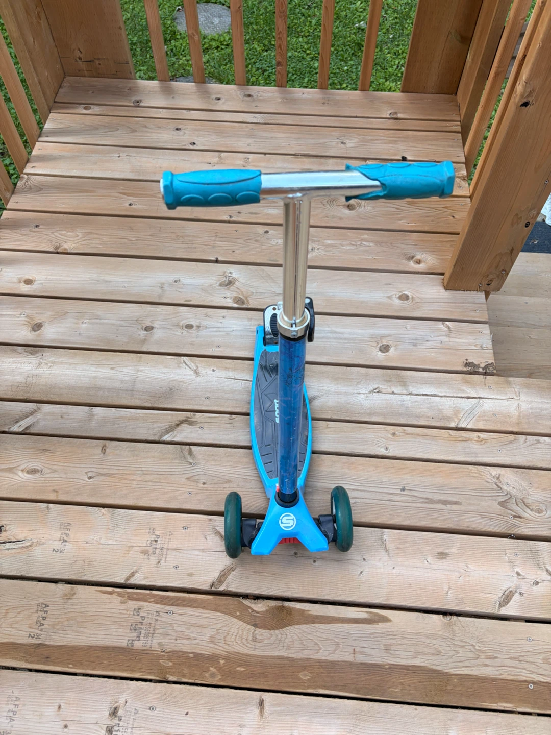 Blue 3-Wheel Kids Scooter - photo 2