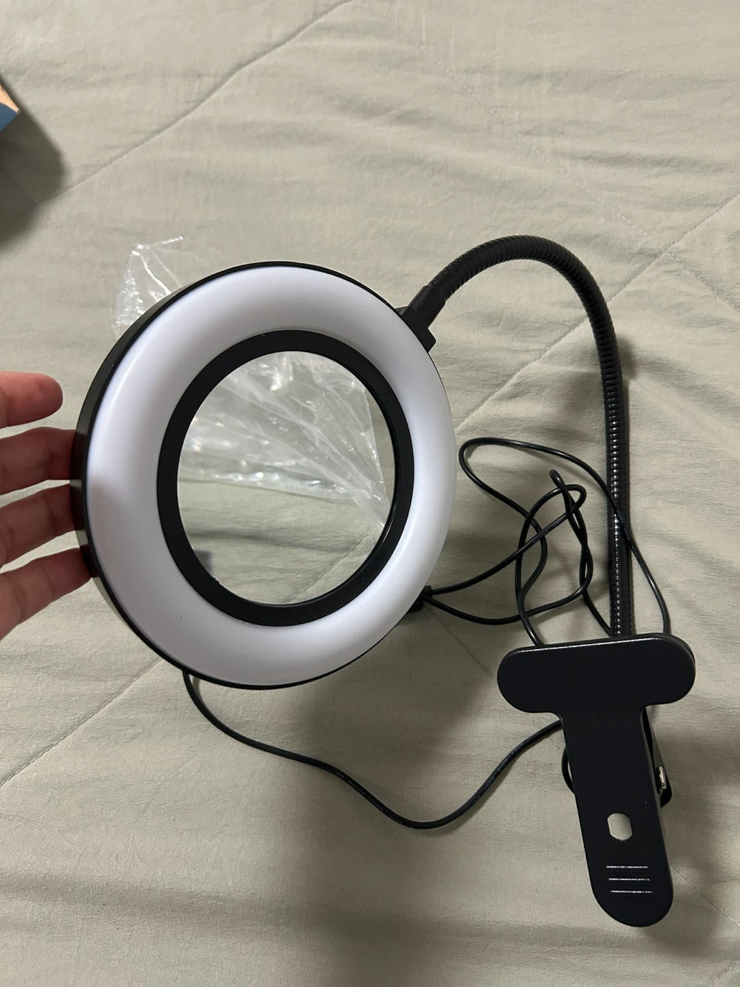 Magnifying Lamp with LED Ring Light - photo 2
