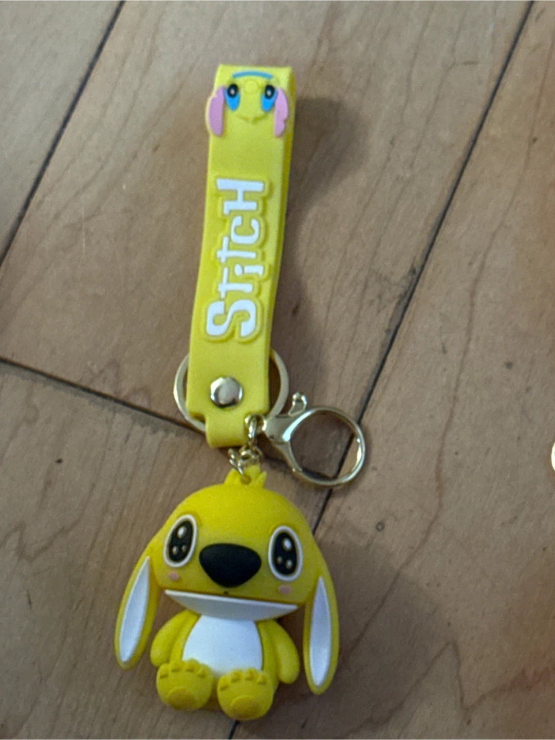 Disney Stitch silicone keychains - photo 2