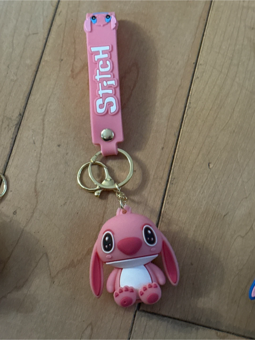 Disney Stitch silicone keychains - photo 3