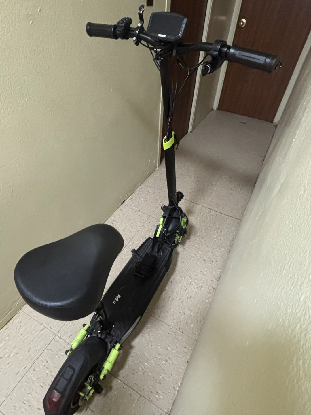 M4 Electric Scooter with Seat - photo 4