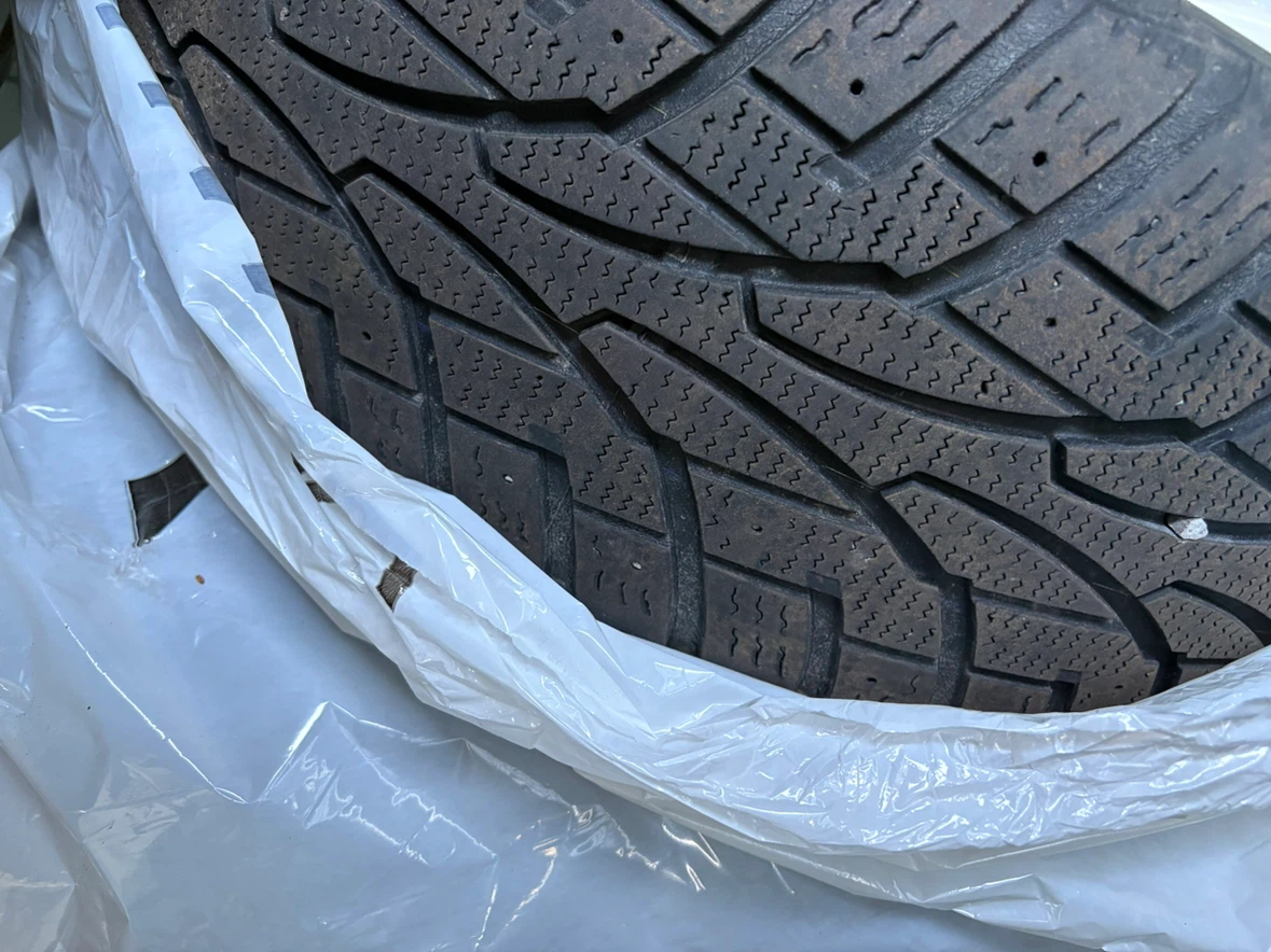 Set of Winter Tires - photo 2