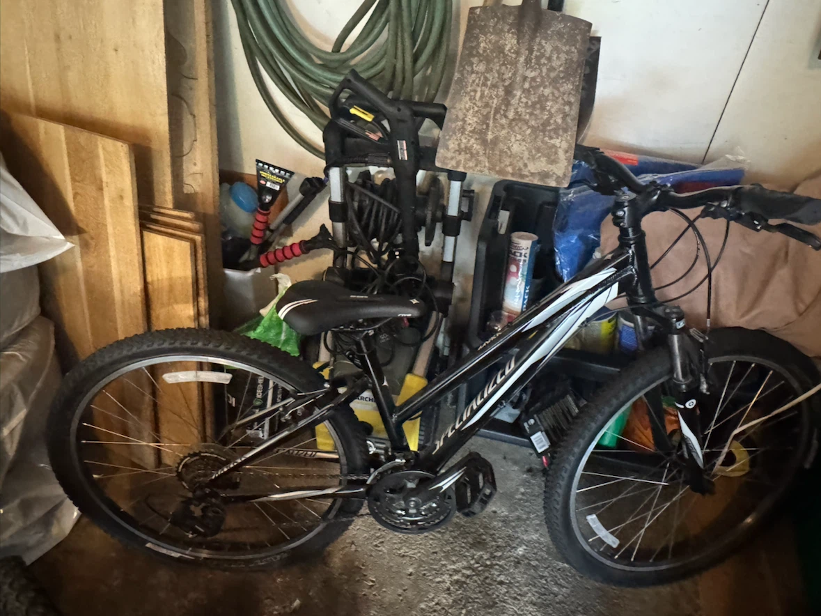 Specialized Myka Mountain Bike - photo 2