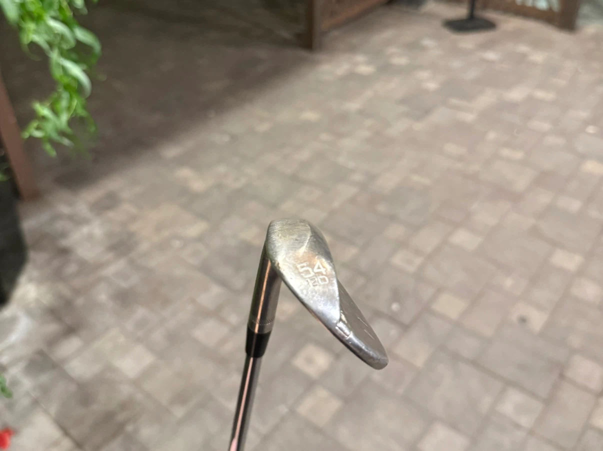 Titleist Vokey SM8 54” Wedge RH - photo 3