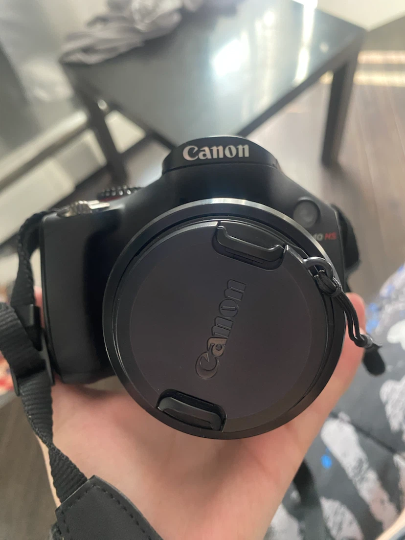 Canon SxHS40 digital camera