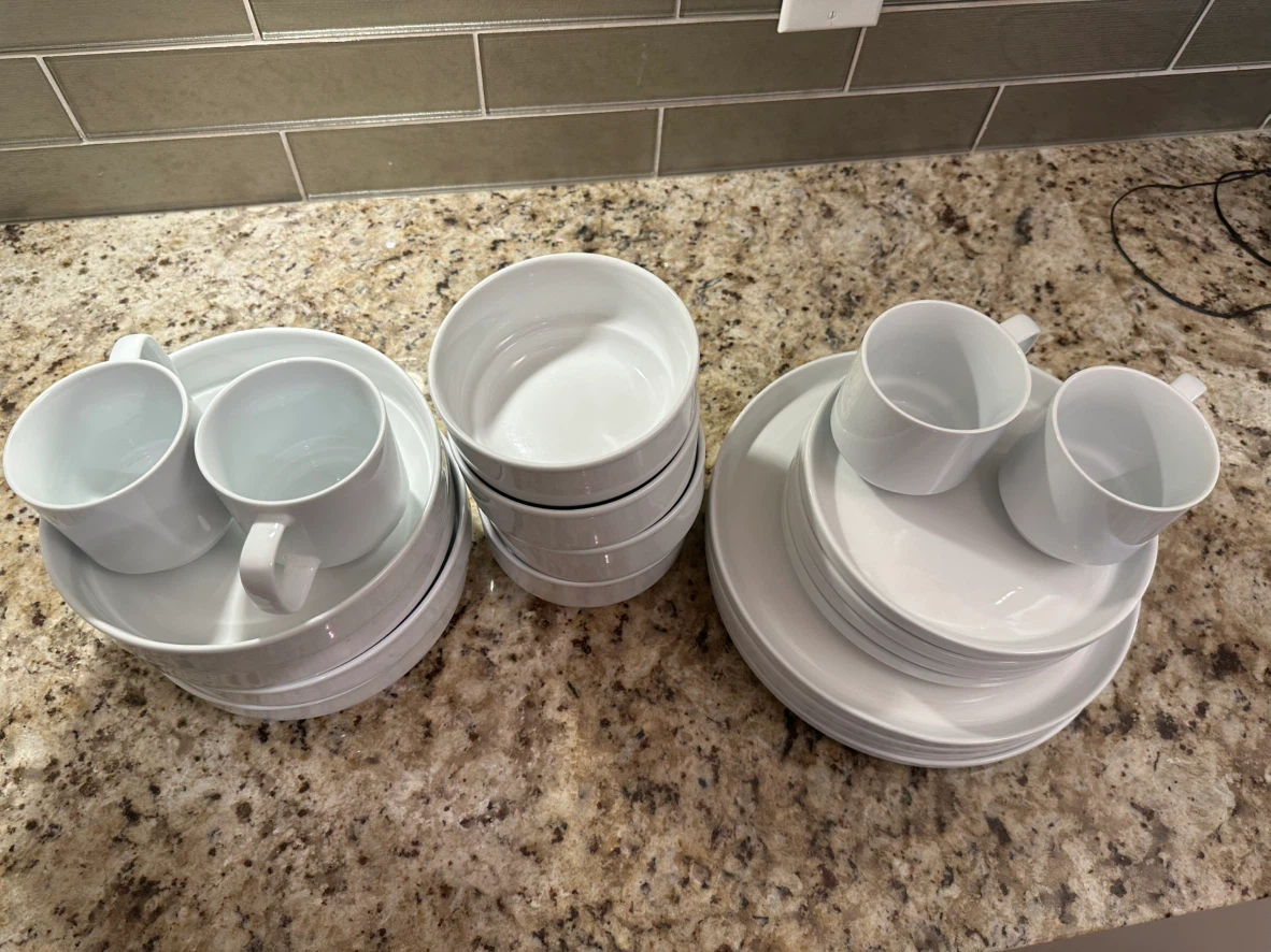 White Dinnerware Set with Plates, Bowls, and Mugs - photo 4