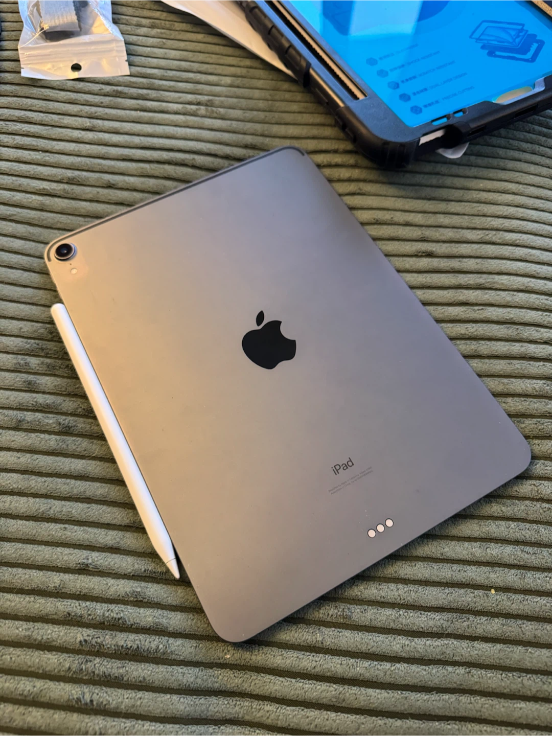 Apple iPad Pro 11-inch 256GB - photo 3
