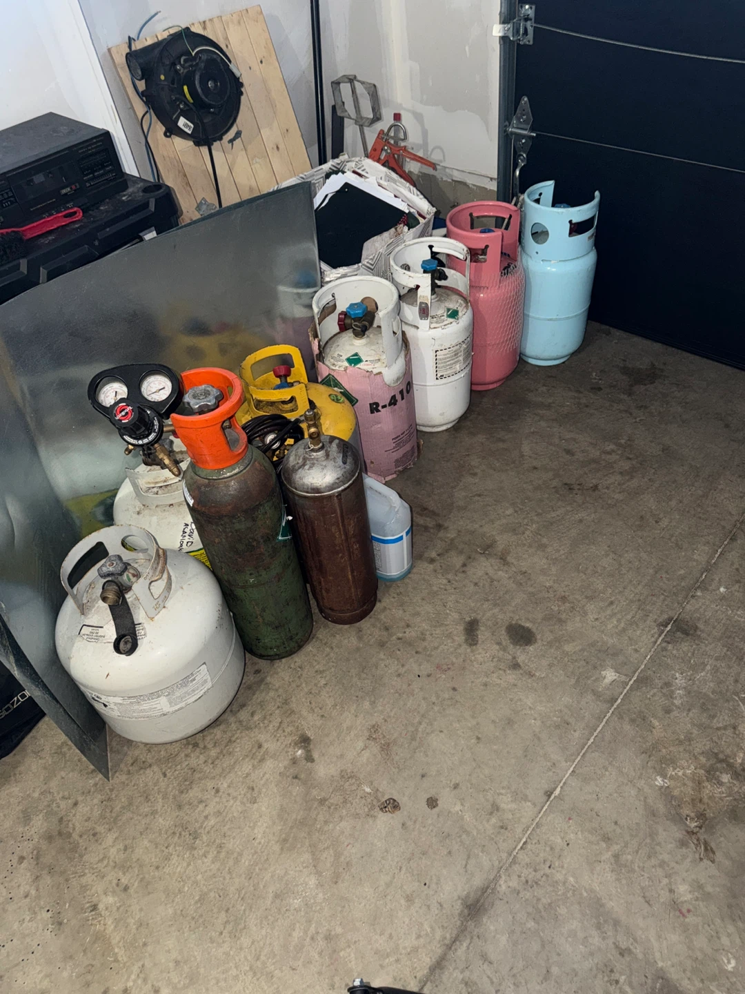 Assorted Refrigerant Tanks on sale