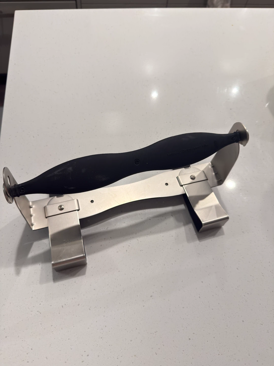 Umbra paper towel holder