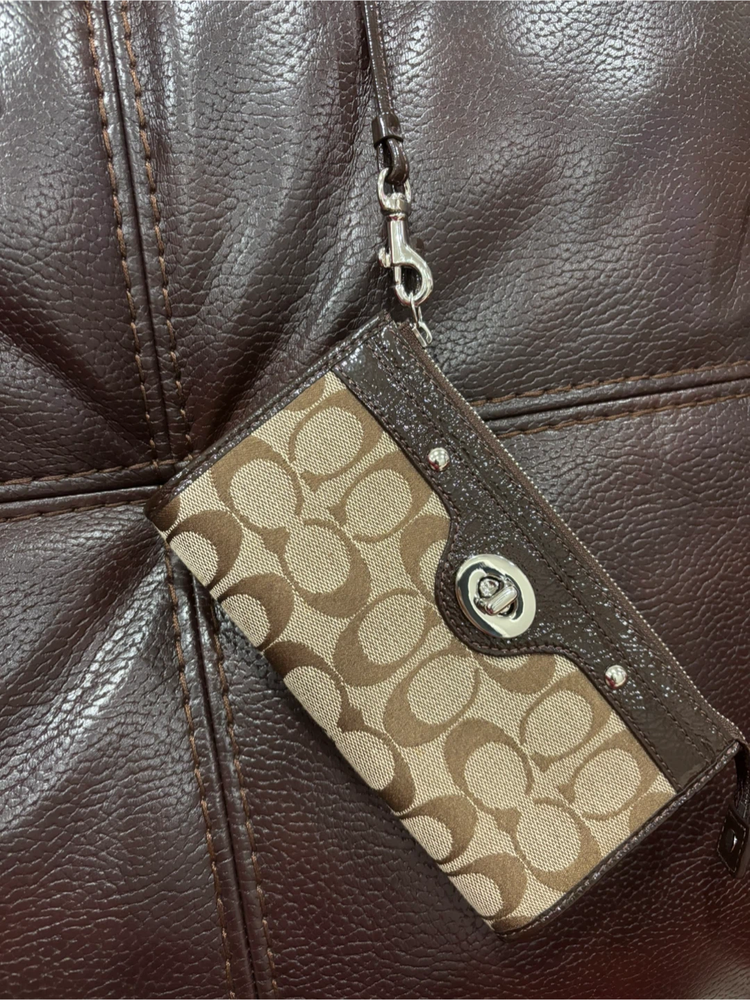 Coach Signature Canvas Wristlet - photo 3