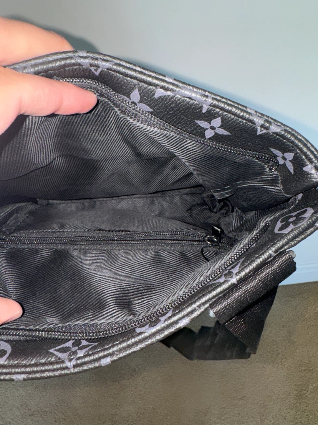 Men’s Side Bag - photo 3