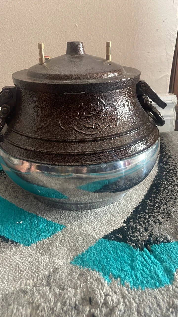Vintage Pressure Cooker afghani