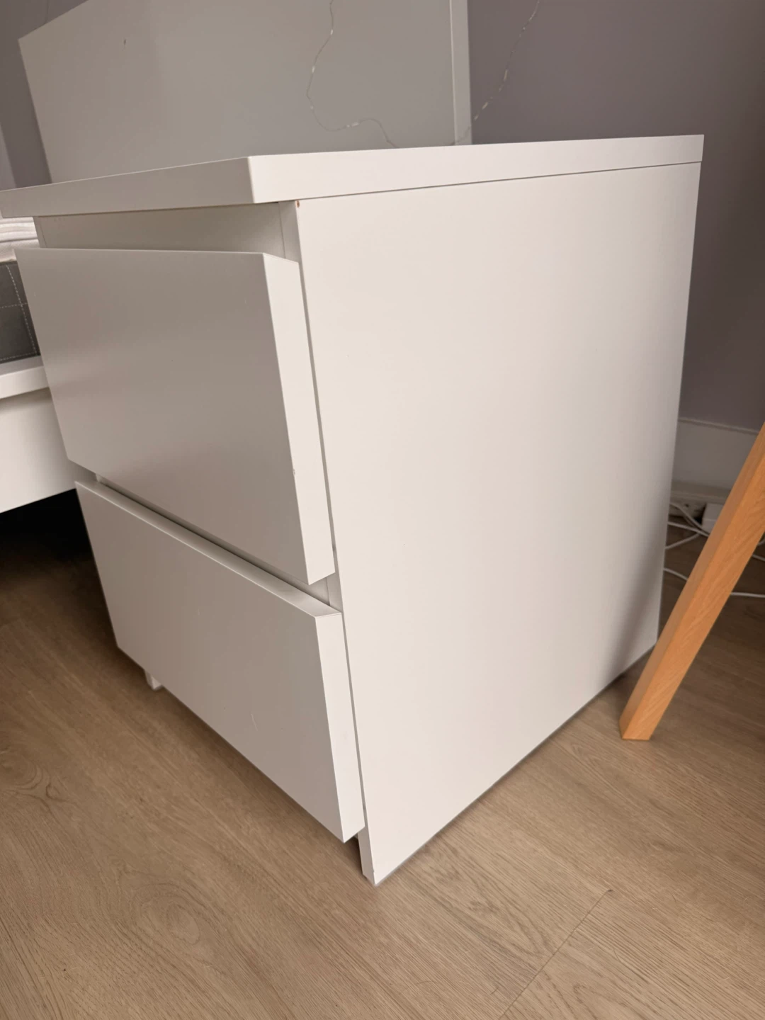 IKEA White Nightstand - photo 3