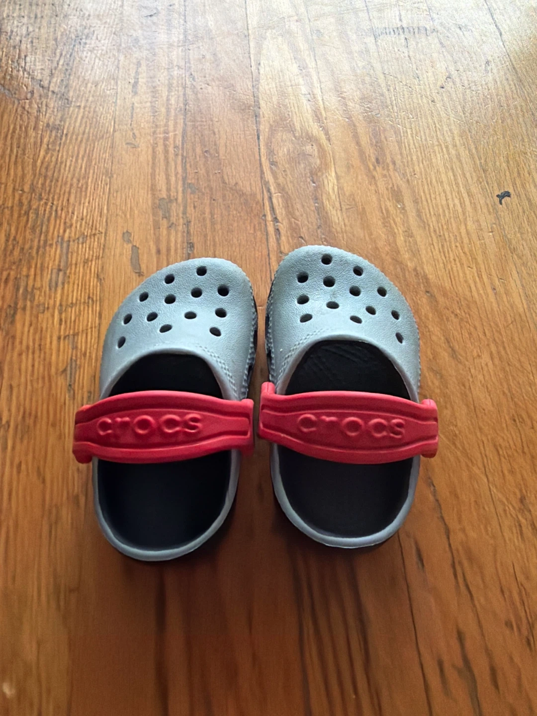 Kids' Crocs Clogs Size C4 - photo 2