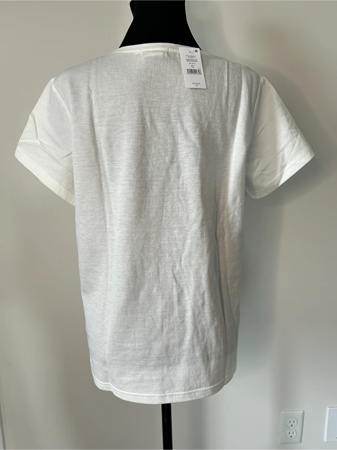 L - White T-Shirt with Sequin Strawberry Graphic - photo 4