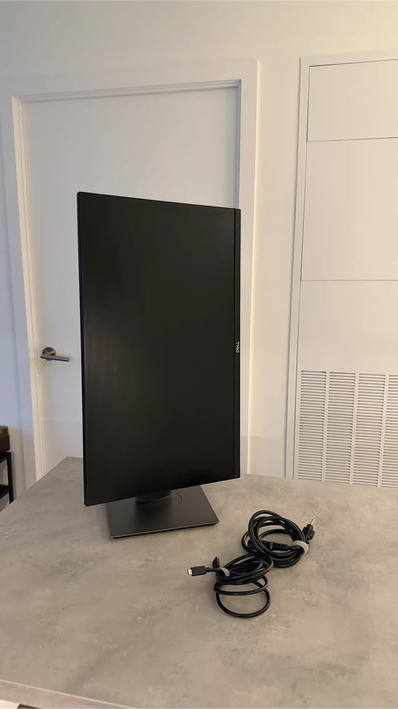 NEW Dell Monitor - photo 5