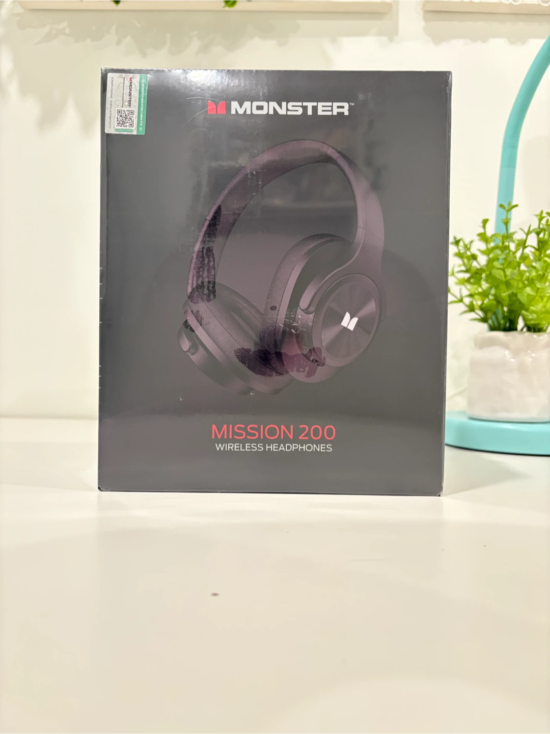 NEVER OPENED: Monster Wireless Headphones