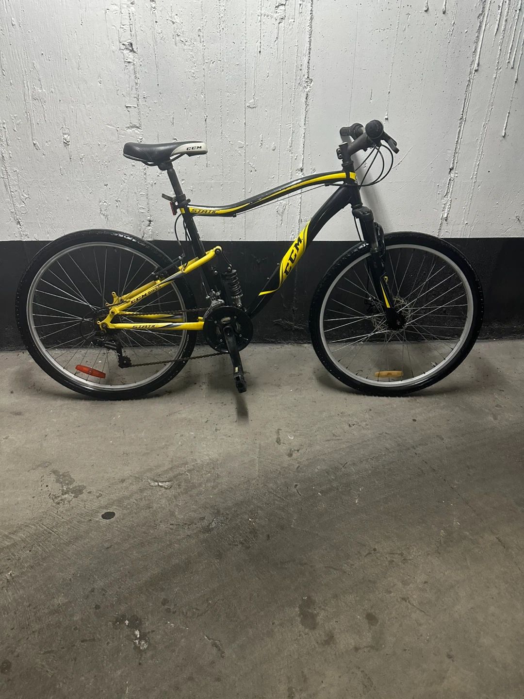 CCM Static Dual Suspension Mountain Bike