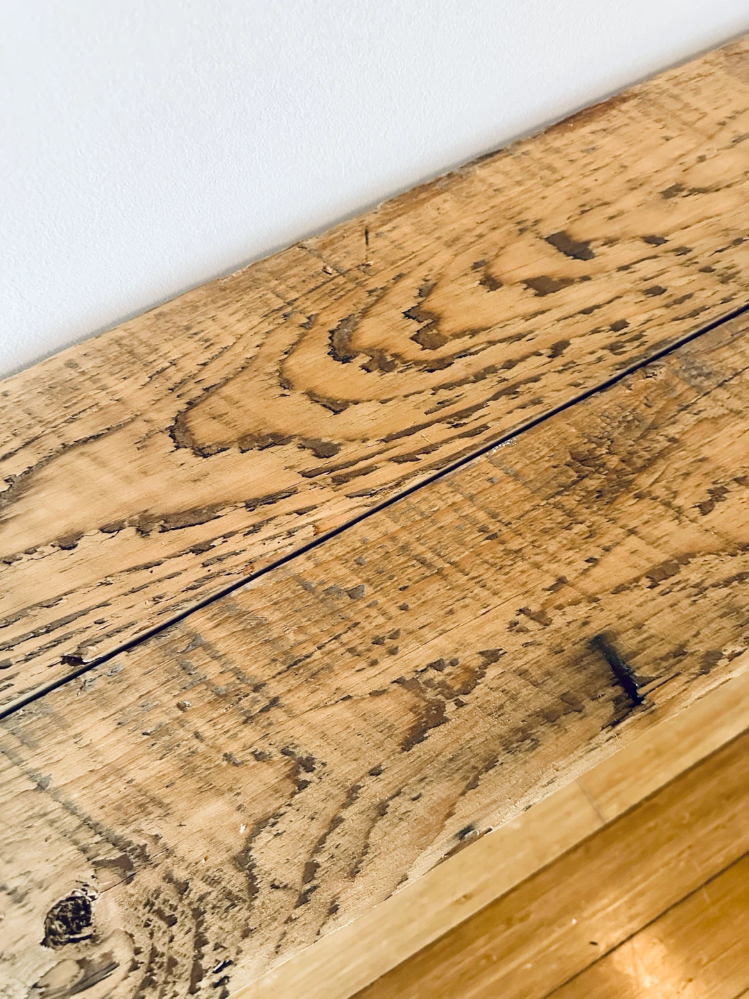 AUTHENTIC VINTAGE RECLAIMED WOOD BENCH SEAT / COFFEE TABLE - photo 2