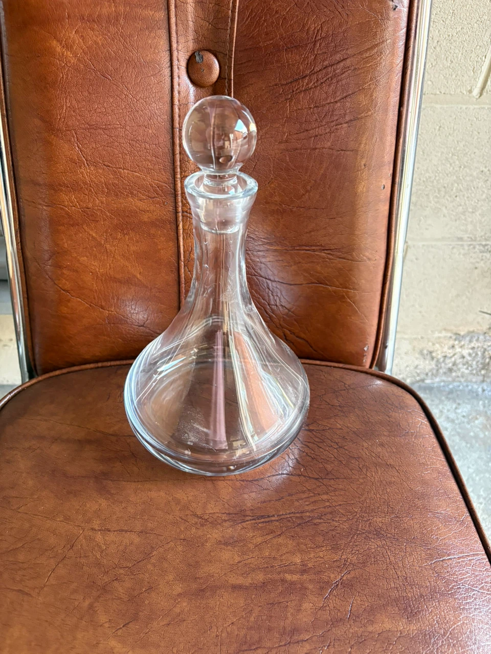 Glass Decanter with Stopper