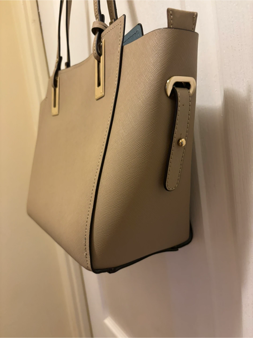 Danier Tan Leather Tote Bag - photo 3