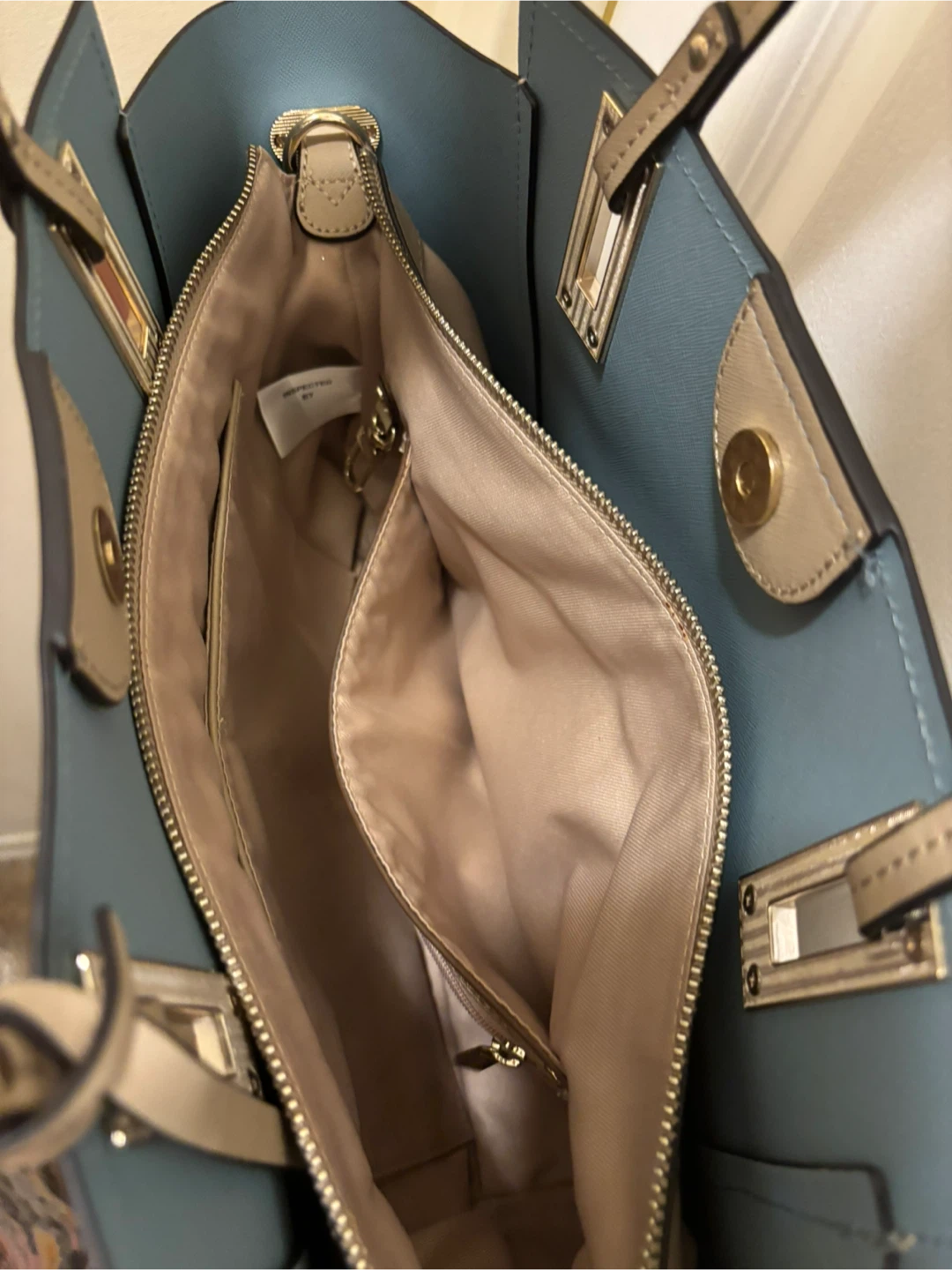 Danier Tan Leather Tote Bag - photo 5