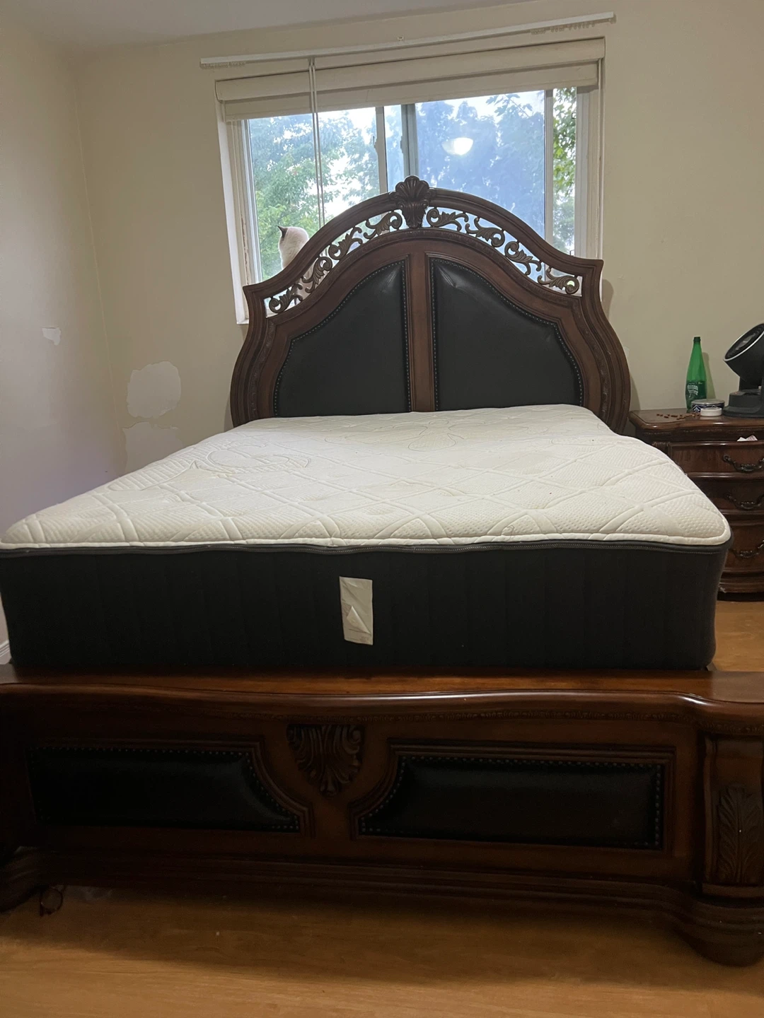 Queen size bedroom set solid wood & leather,