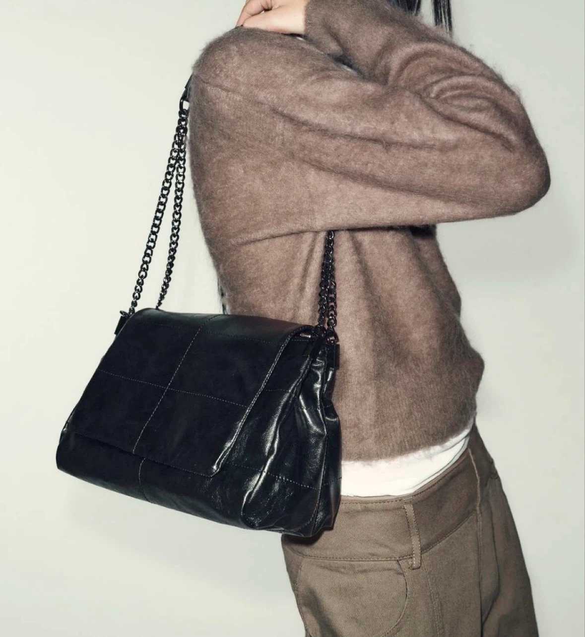 Black Shoulder Bag / Crossbody Bag – Chain Strap – $30 - photo 3
