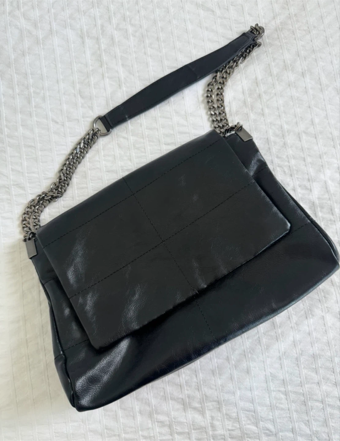 Black Shoulder Bag / Crossbody Bag – Chain Strap – $30 - photo 5
