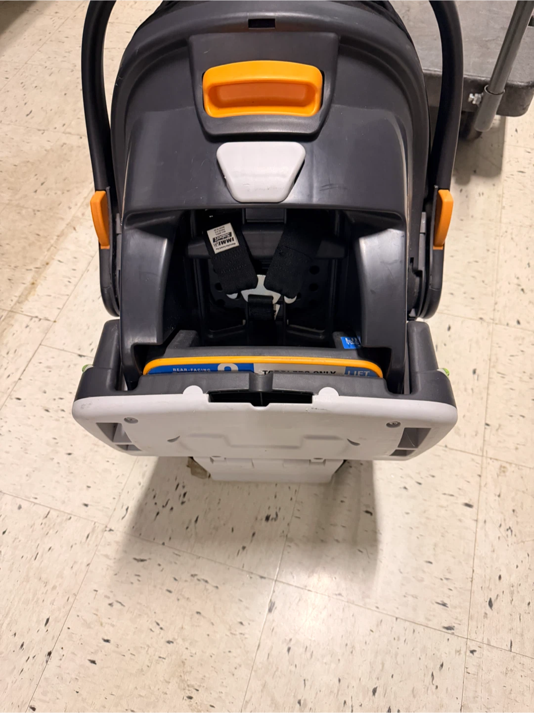 Chicco KeyFit 30 Infant Car Seat with Base - photo 3