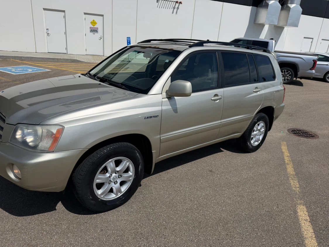 2001 Toyota Highlander Limited SUV - photo 3