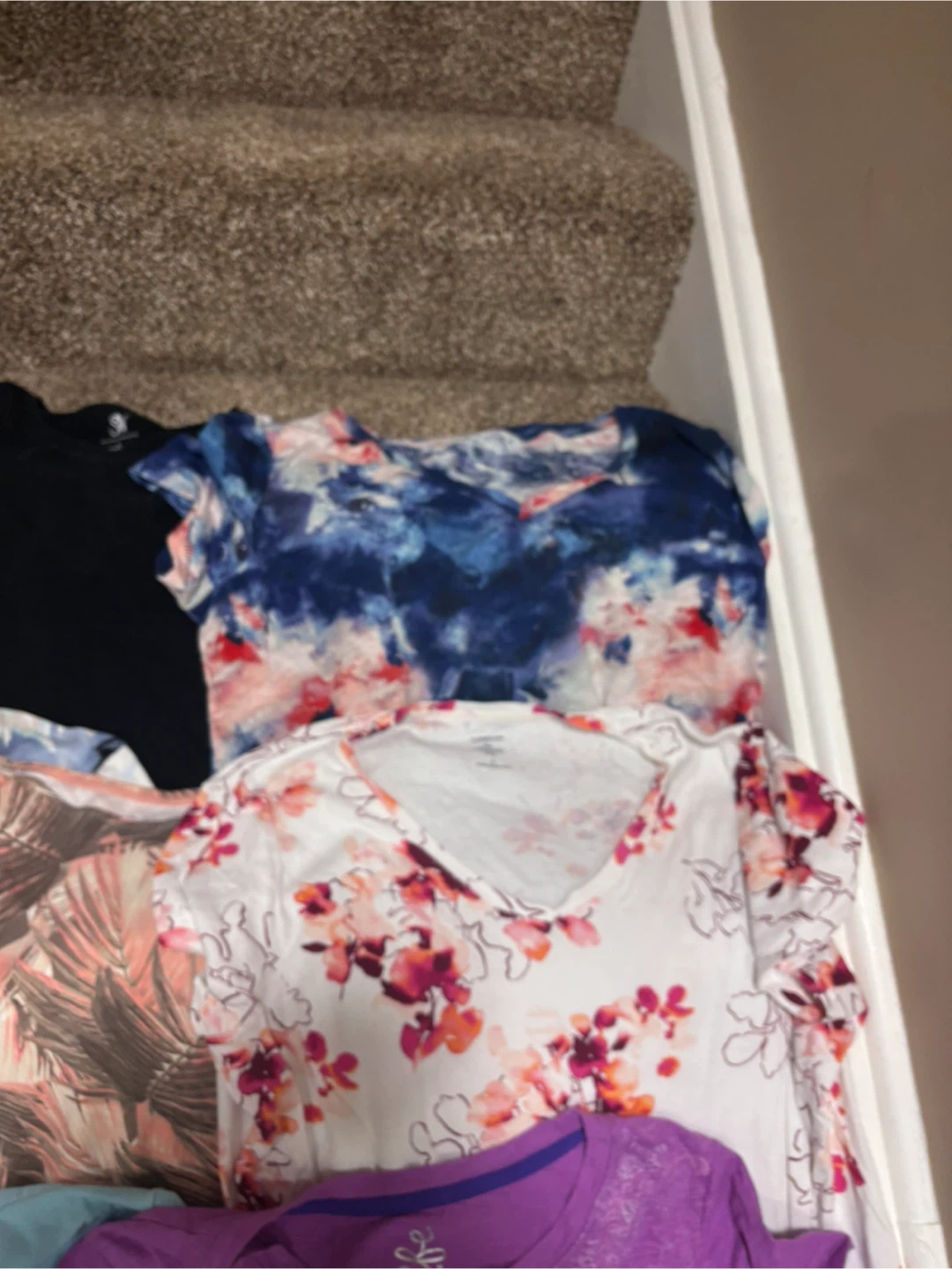 Lot of 7 Size L Assorted Women's T-Shirts - photo 5