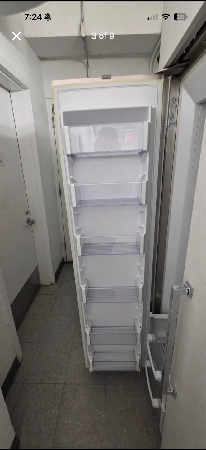 Sub Zero Refrigerator - photo 3