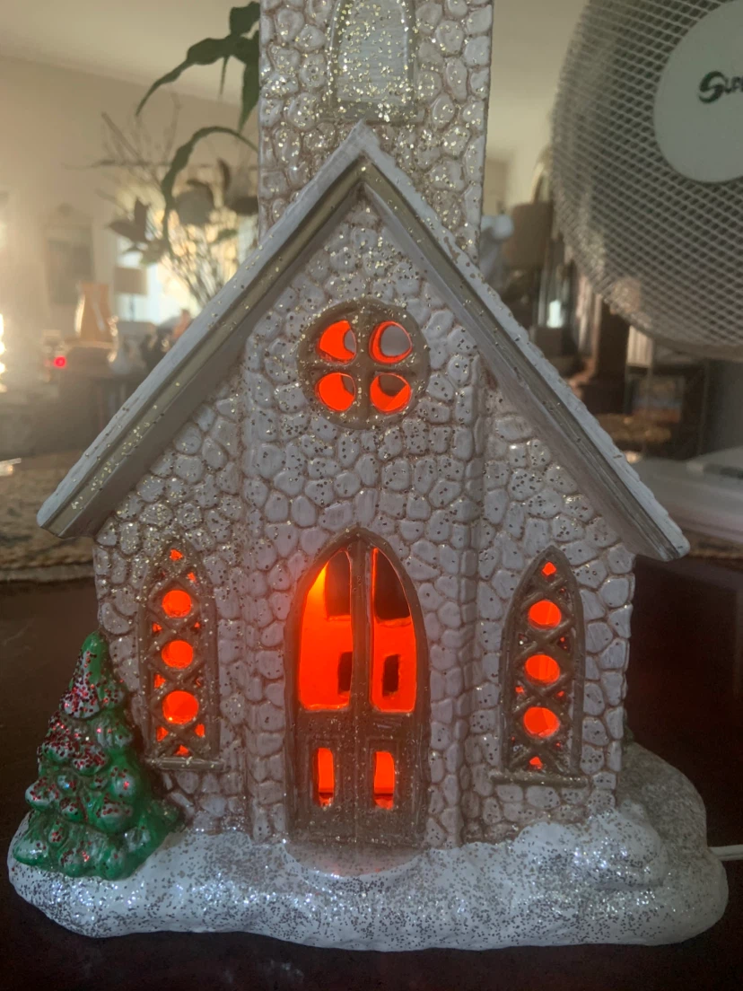 Light-Up Ceramic Church Christmas Village House - photo 2