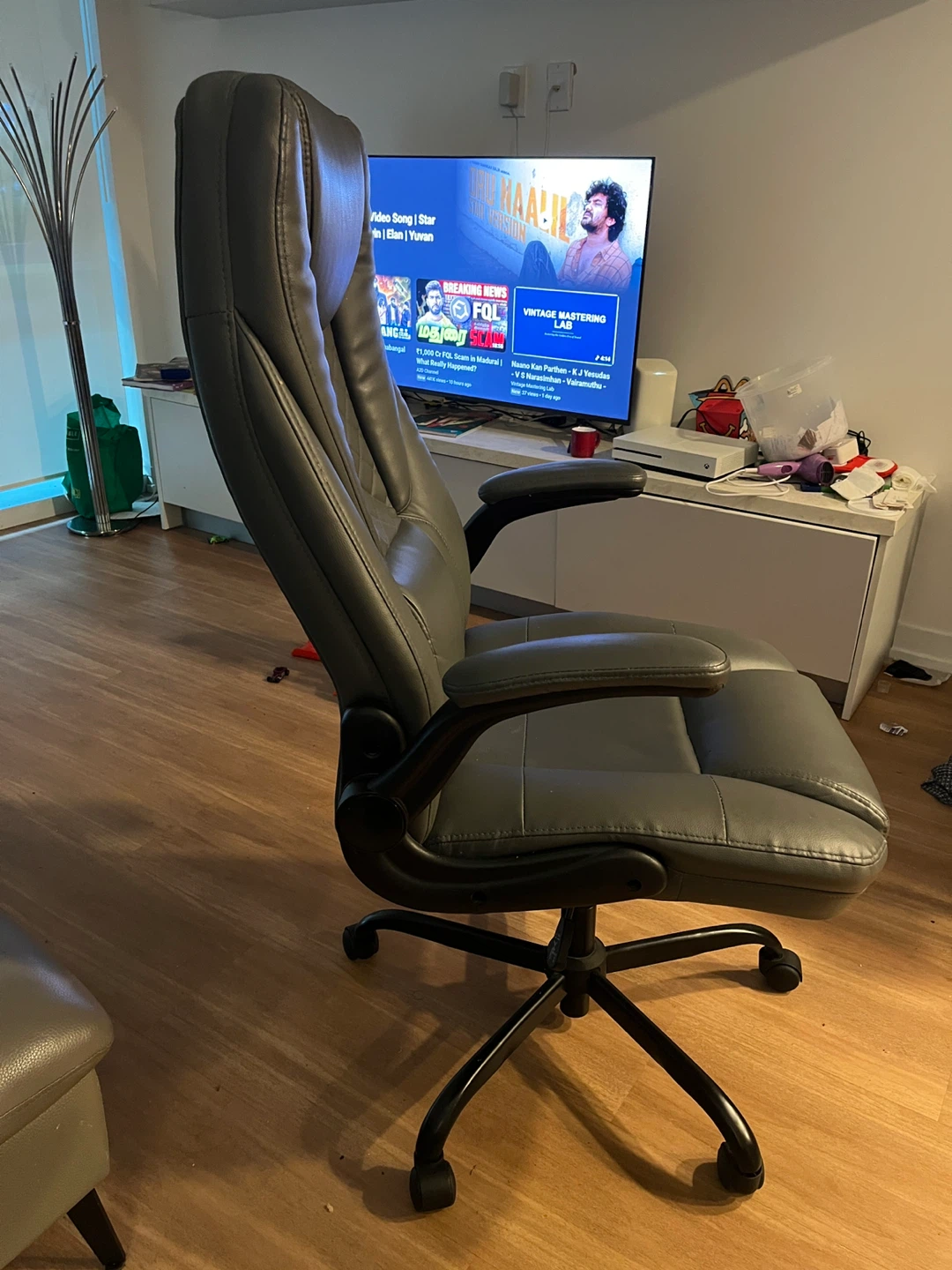 Rolling Chair - photo 2