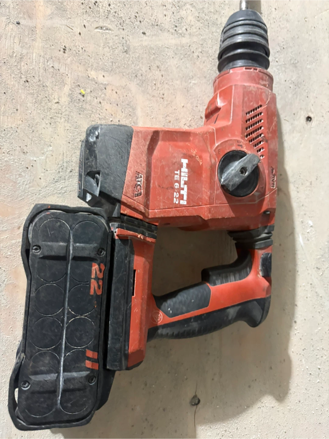 Hilti TE 6-22 Cordless Rotary Hammer - photo 4