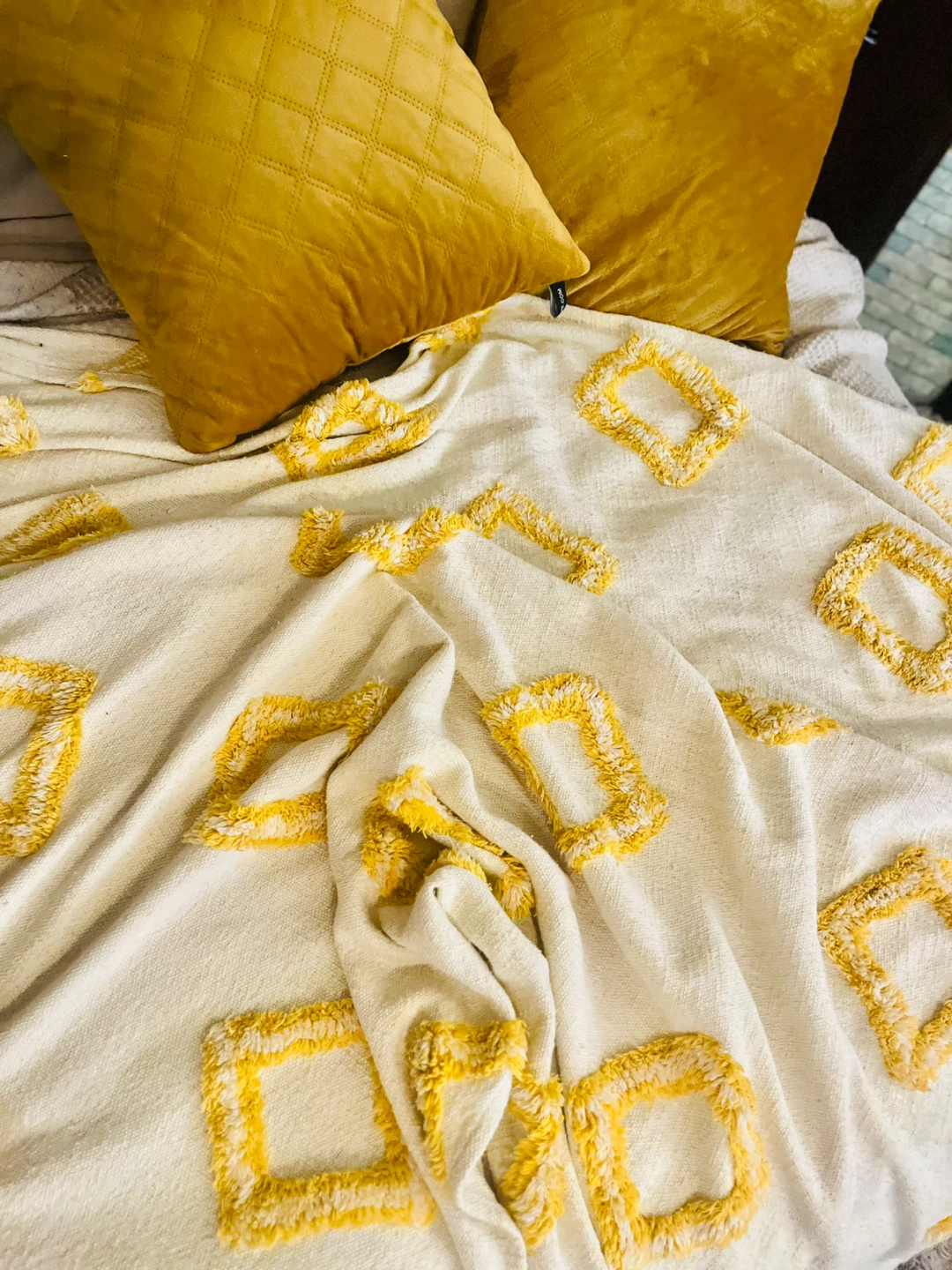 Golden Yellow Velvet Pillows and Textured Throw
