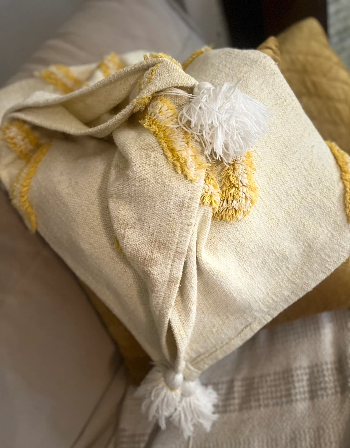 Golden Yellow Velvet Pillows and Textured Throw - photo 4