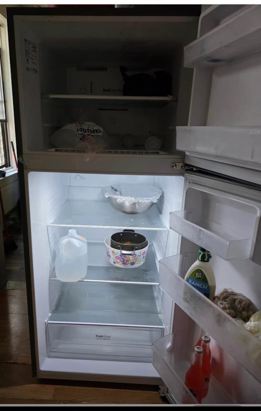 Refrigerator - photo 2