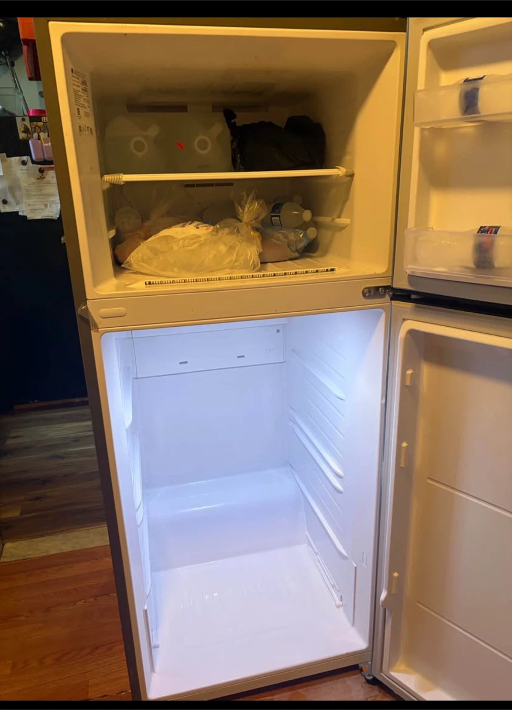 Refrigerator - photo 3