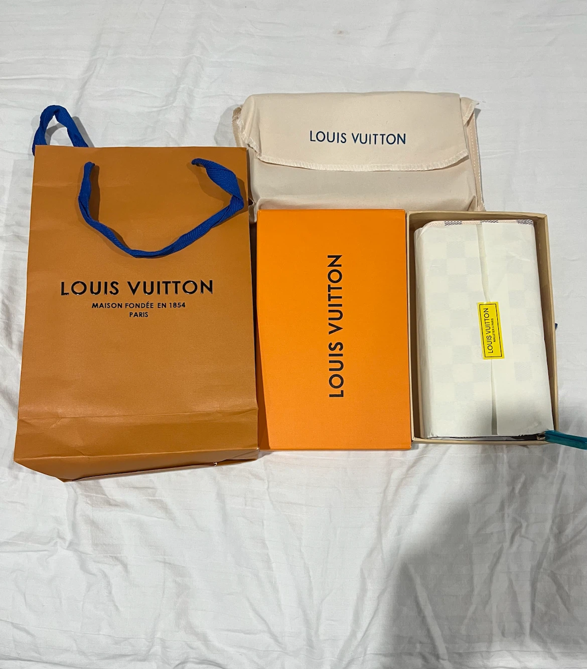 Louis Vuitton Damier Azur Zippy Wallet - photo 2