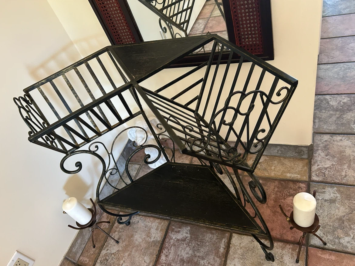 Elegant Glass & Iron Living Room Table Set + Entry table/cosoul - photo 2